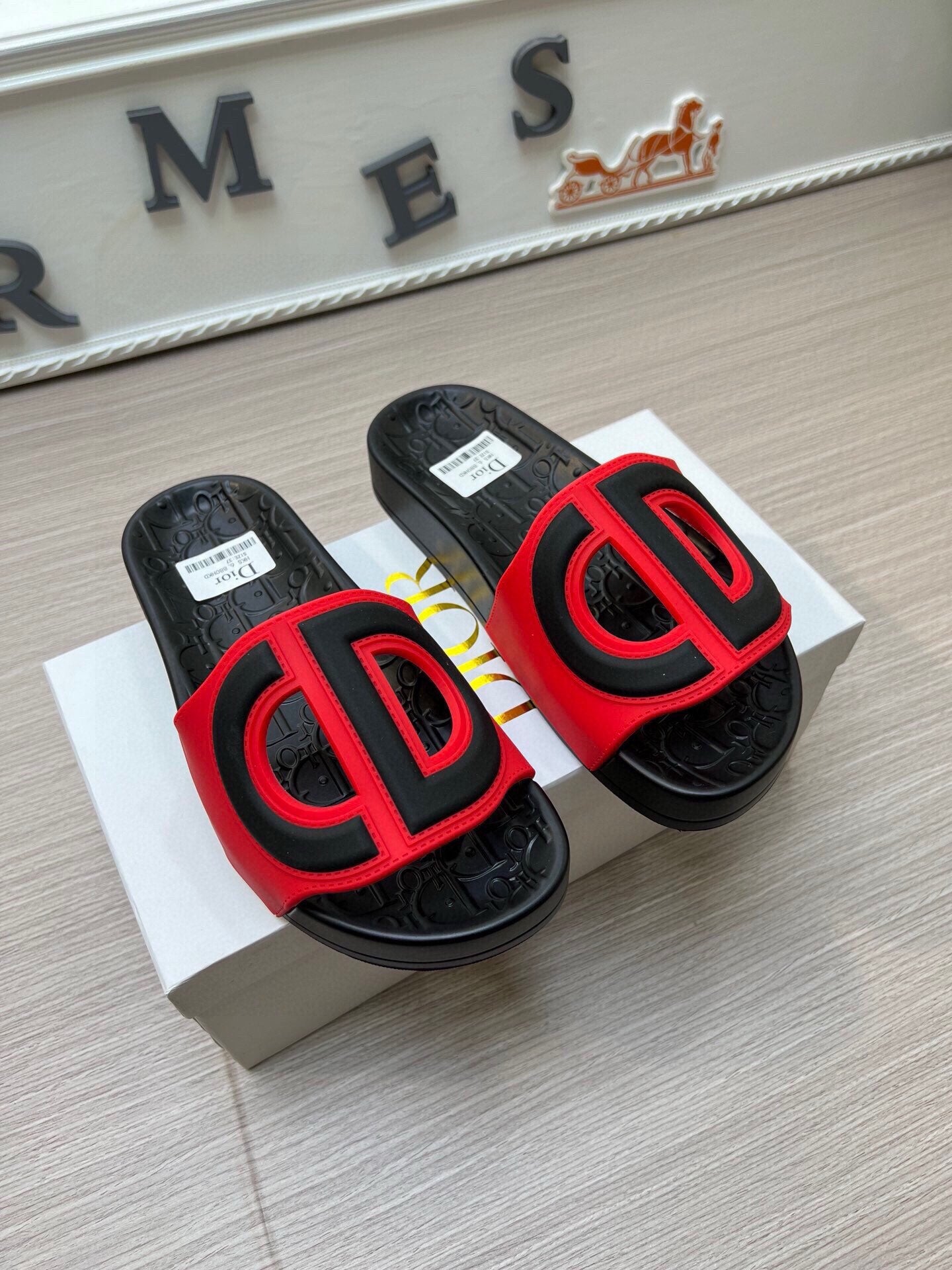 5LD213Z Popular Slippers