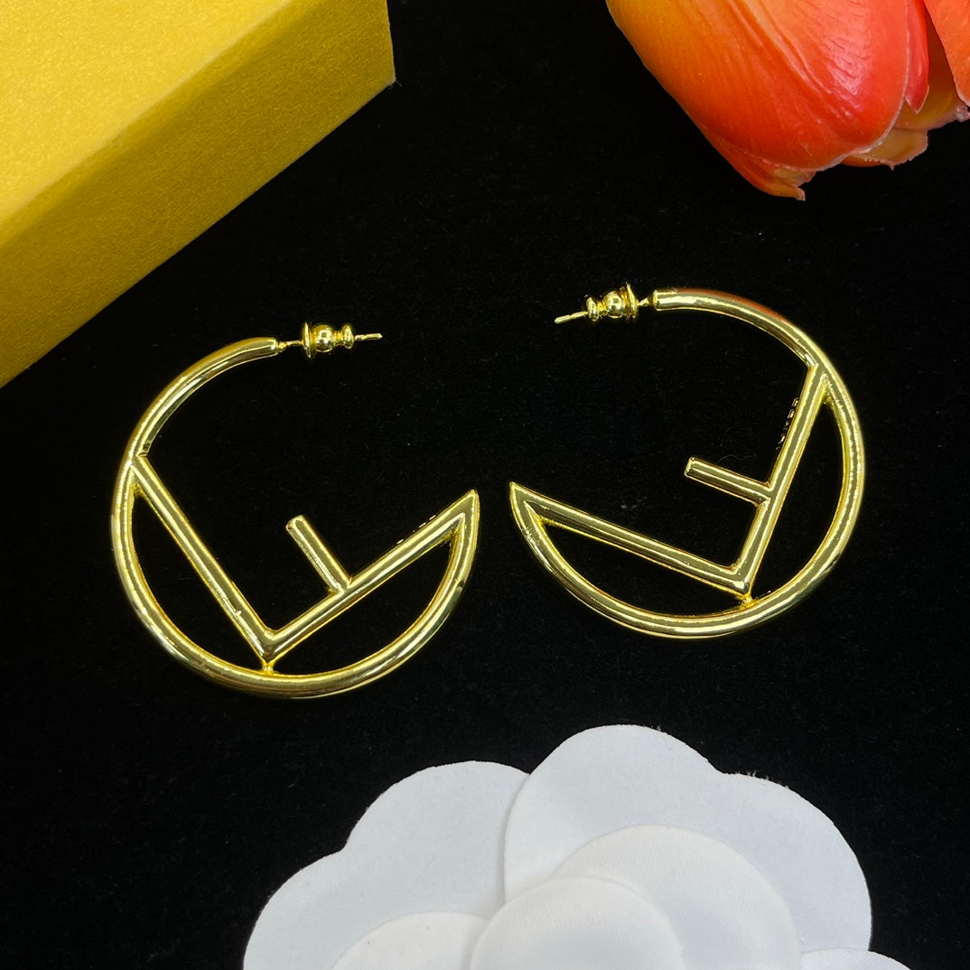 14F647E Popular  Earrings