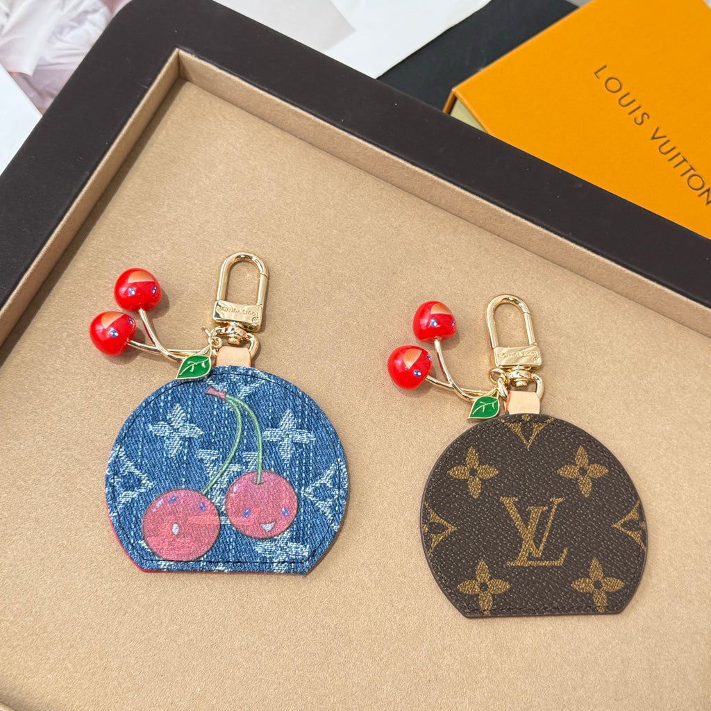 35QE32A Popular bag 's charms accessories