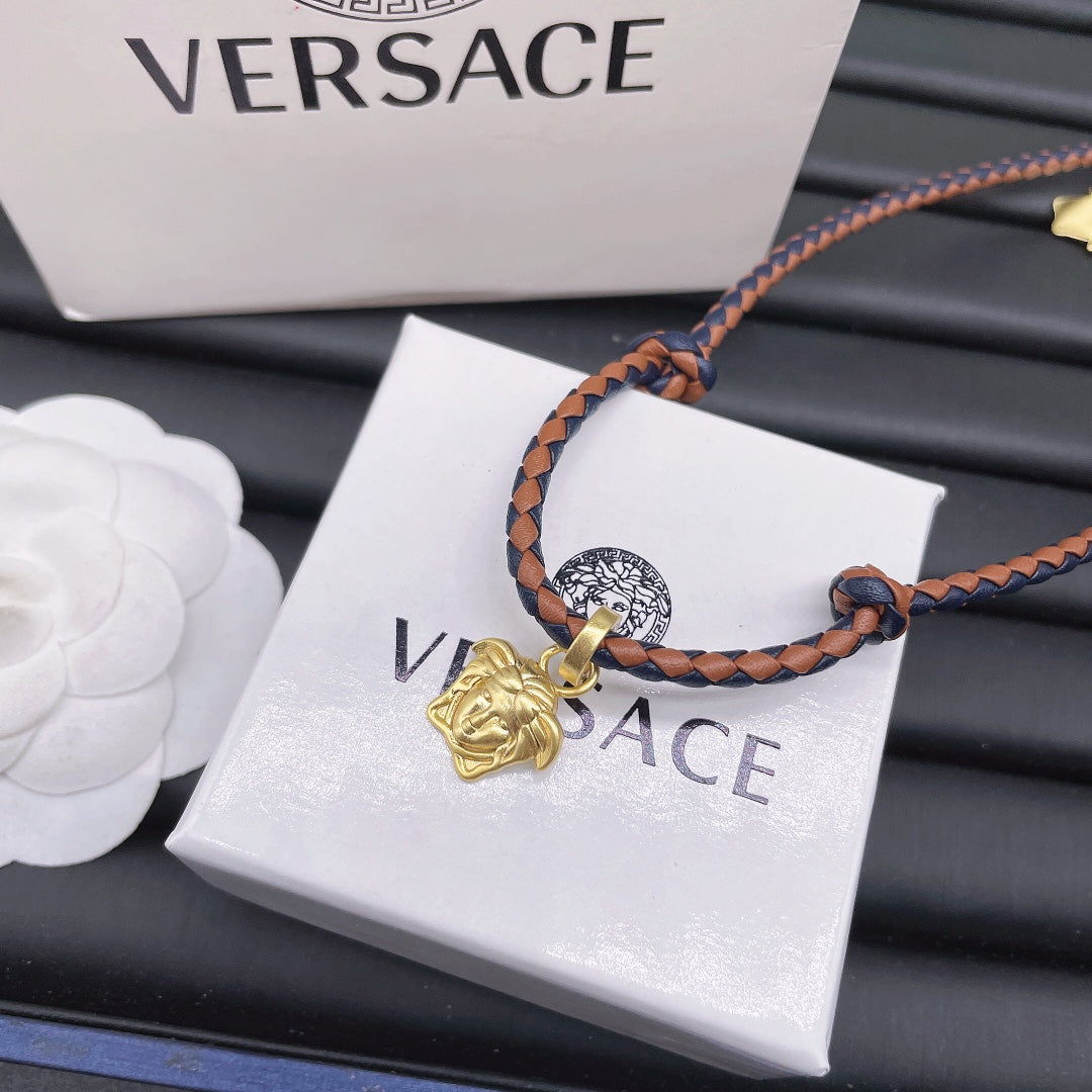 15QV139X Popular Necklace