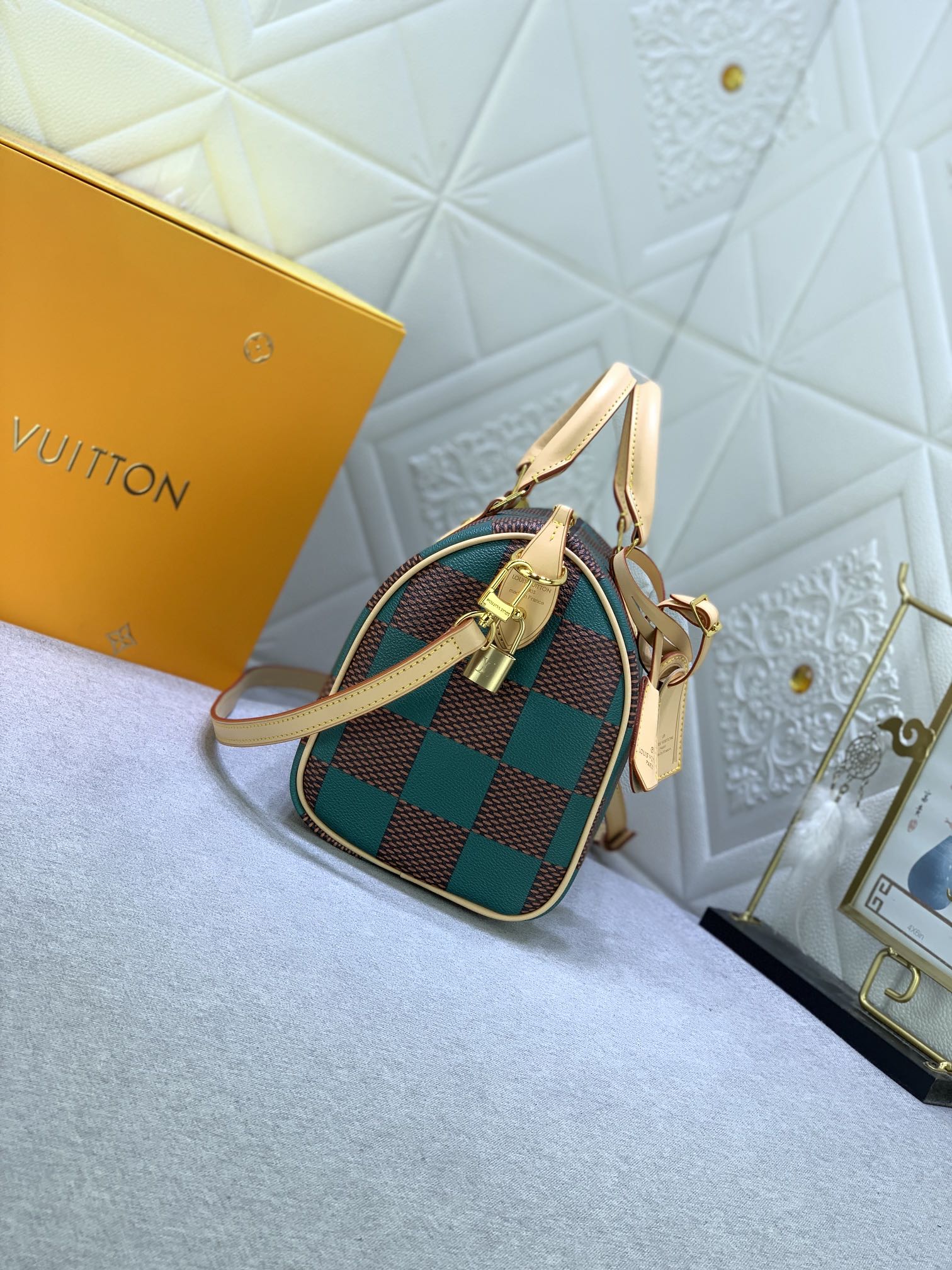 2XE269B Popular  leather bag 