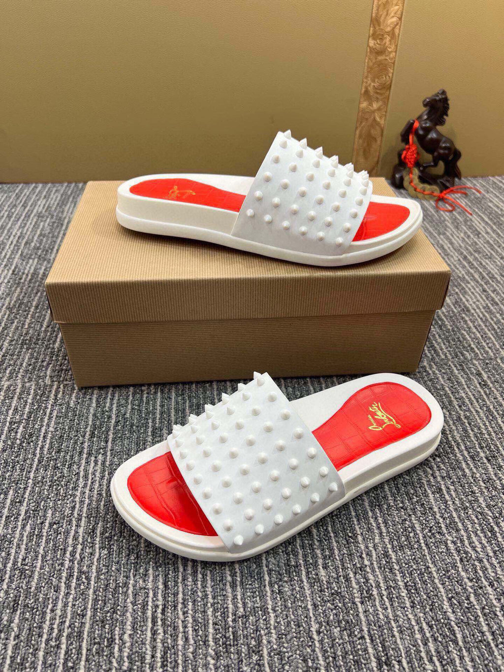 54A127Z Popular slippers