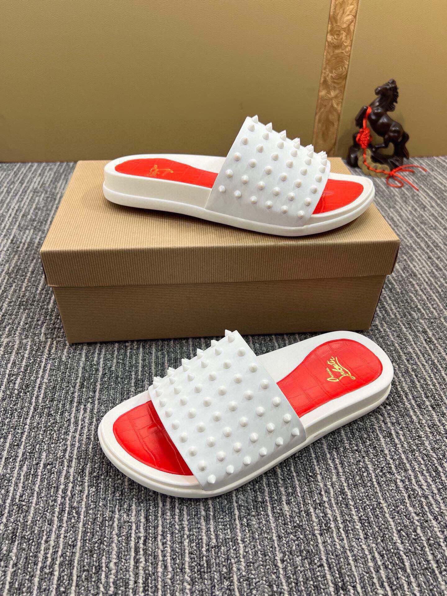 54A127Z Popular slippers