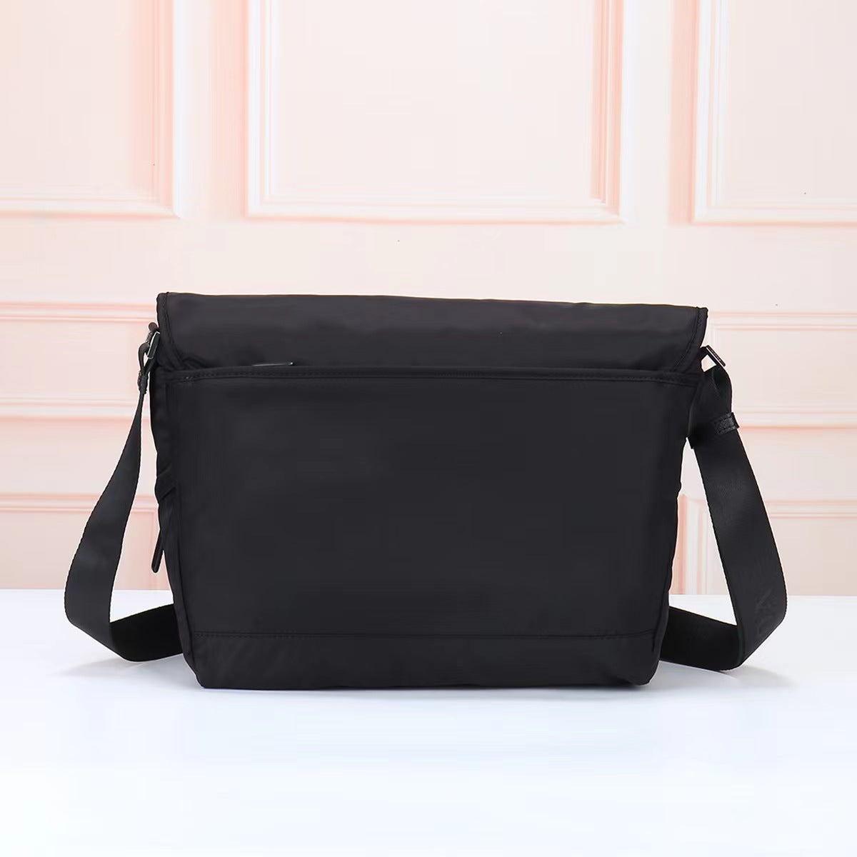 1WP111B Popular nylon fabric bag