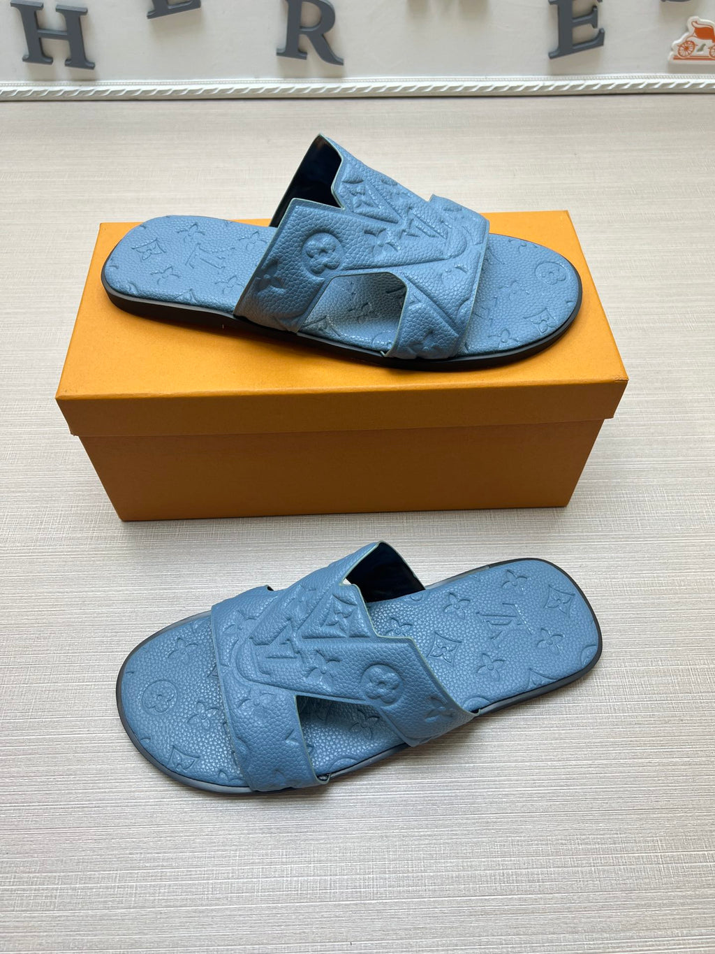 54E34Z Popular slippers