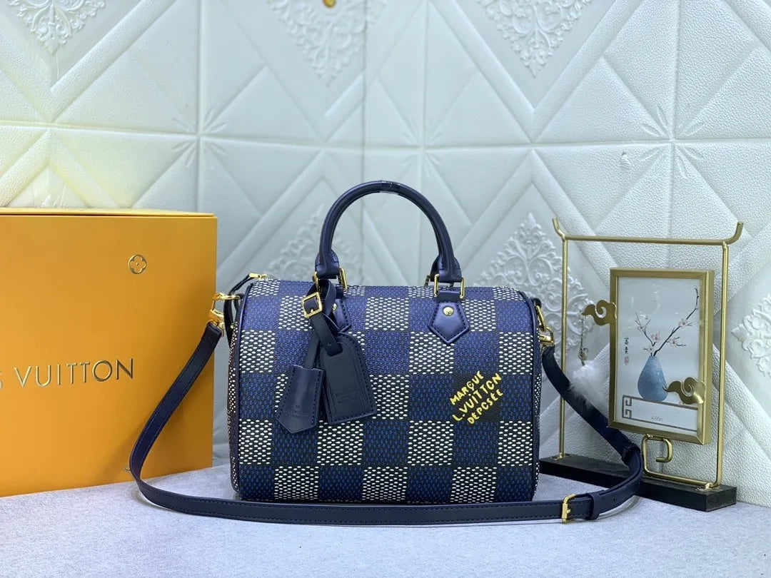 2XE269B Popular  leather bag 