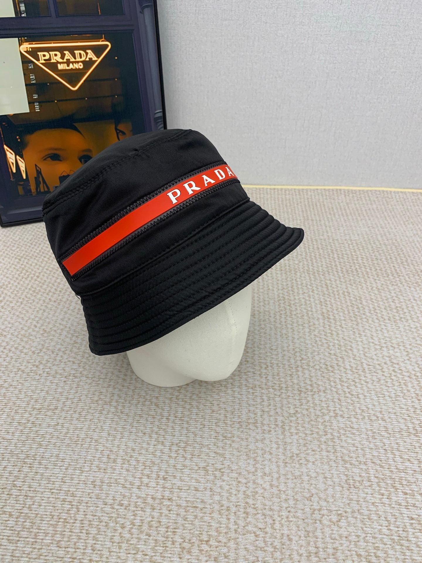 145QP6M Popular  hats