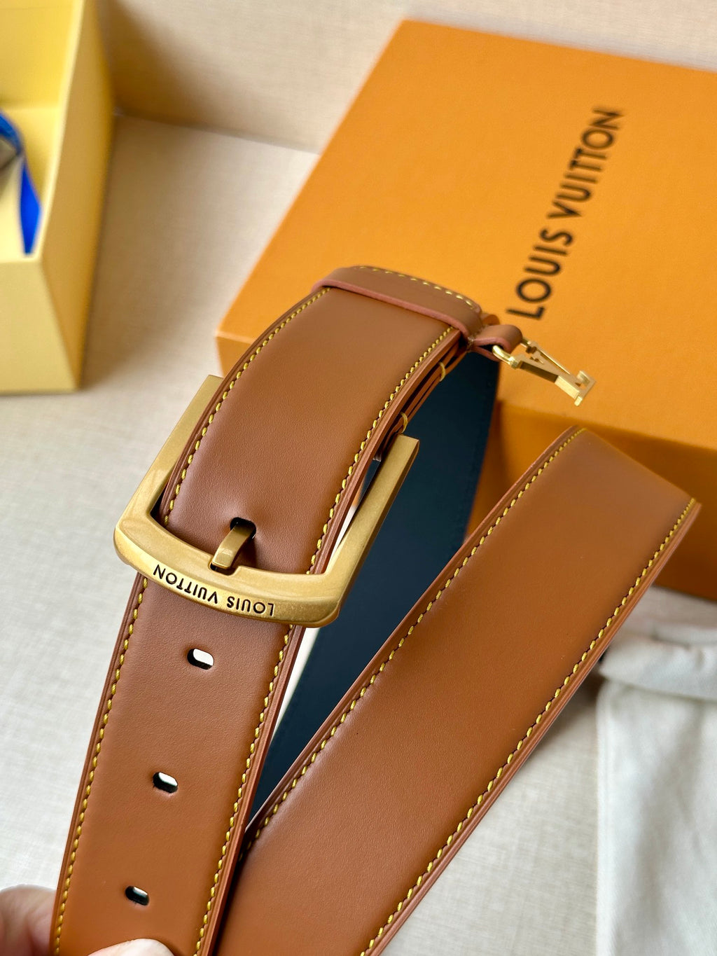 1WE160P Popular High quality belt With full package