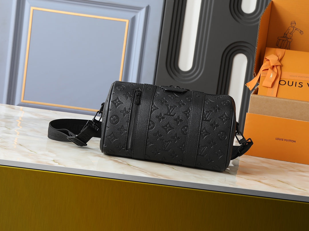 15RE144B Popular leather bag