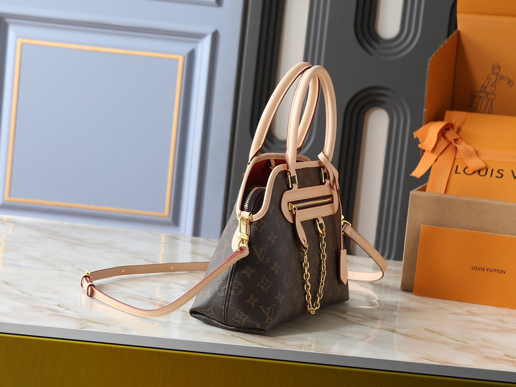 146PE107B Popular leather bag