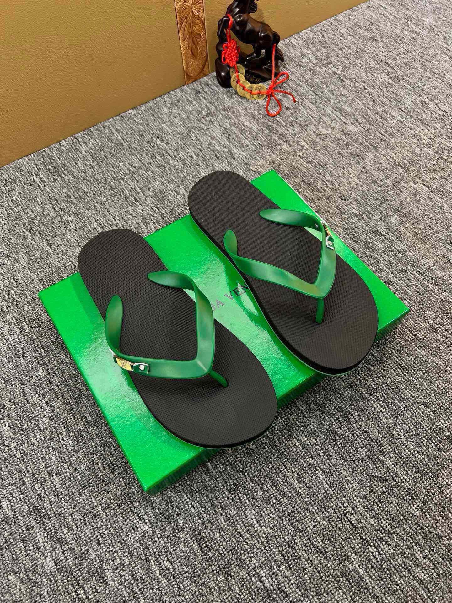 535ZA293Z Popular Slippers