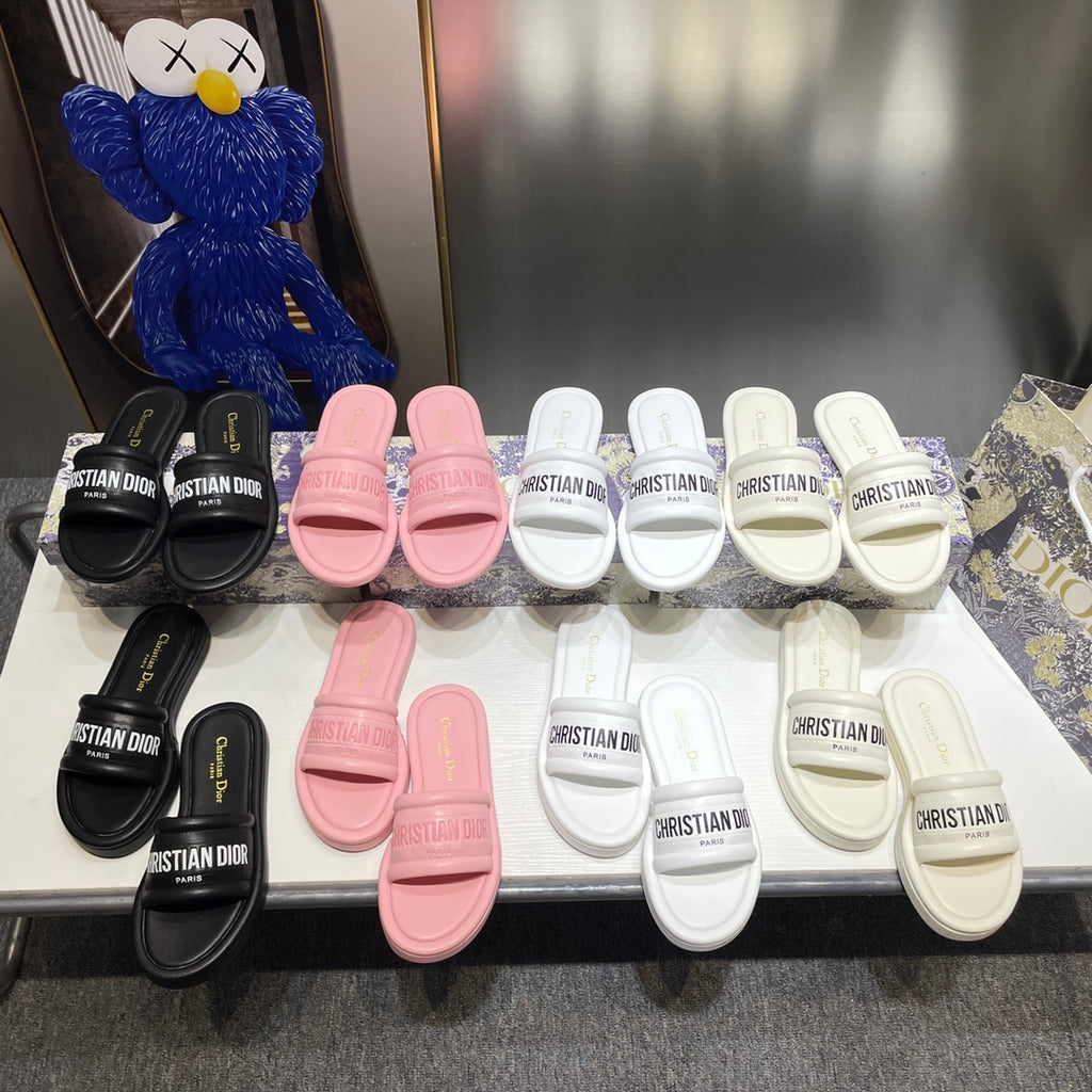 14D76Z Popular slippers