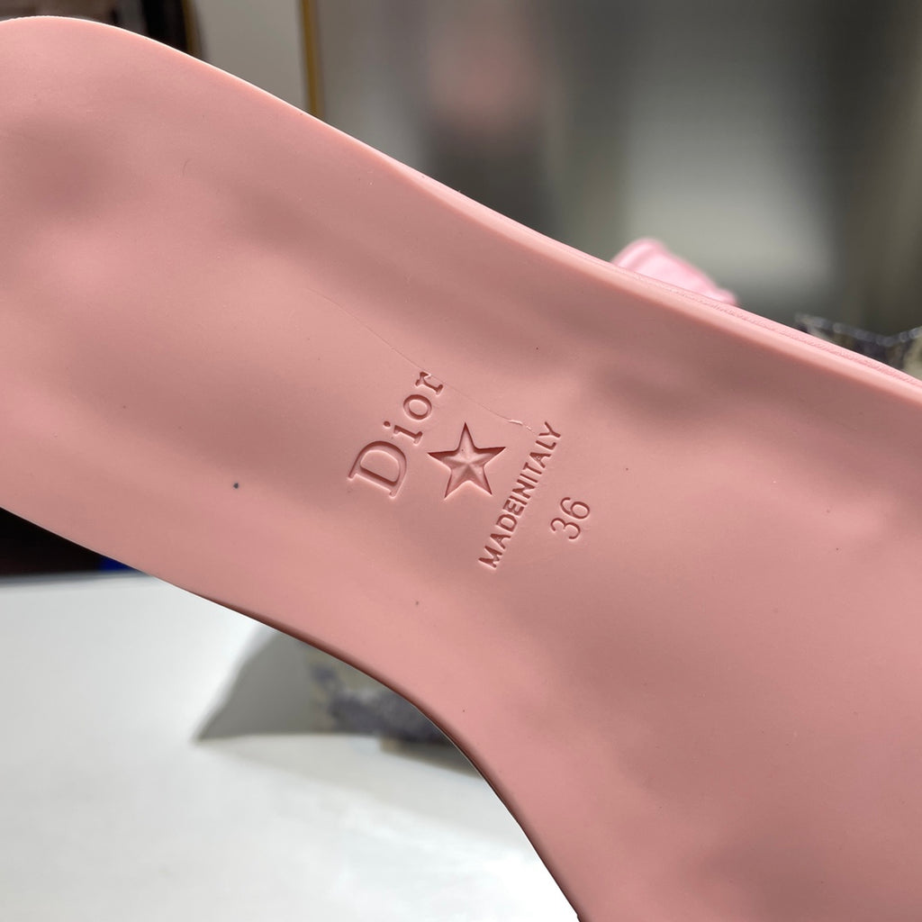 14D76Z Popular slippers