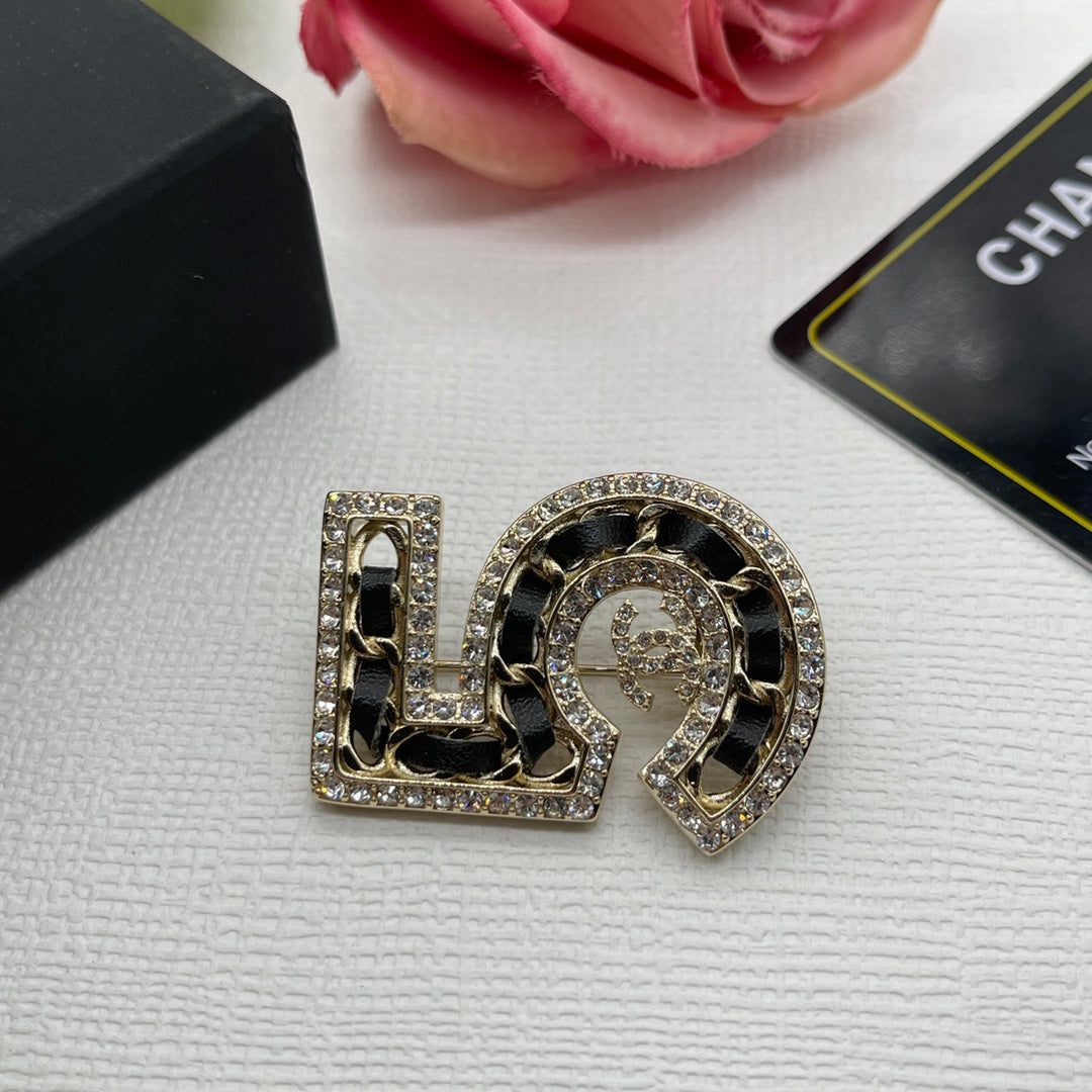 14C846E Popular Brooch