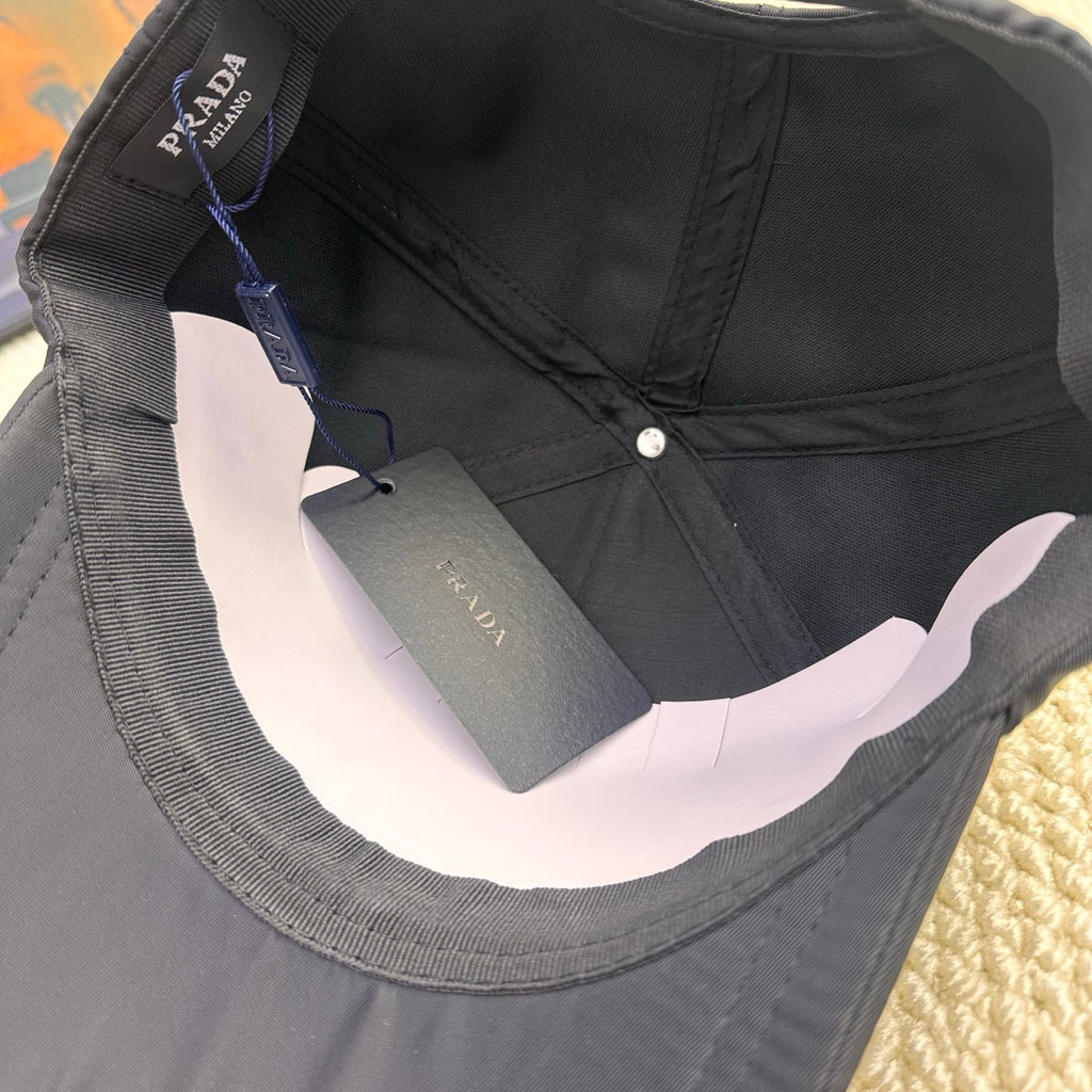 16XP35M Popular hats