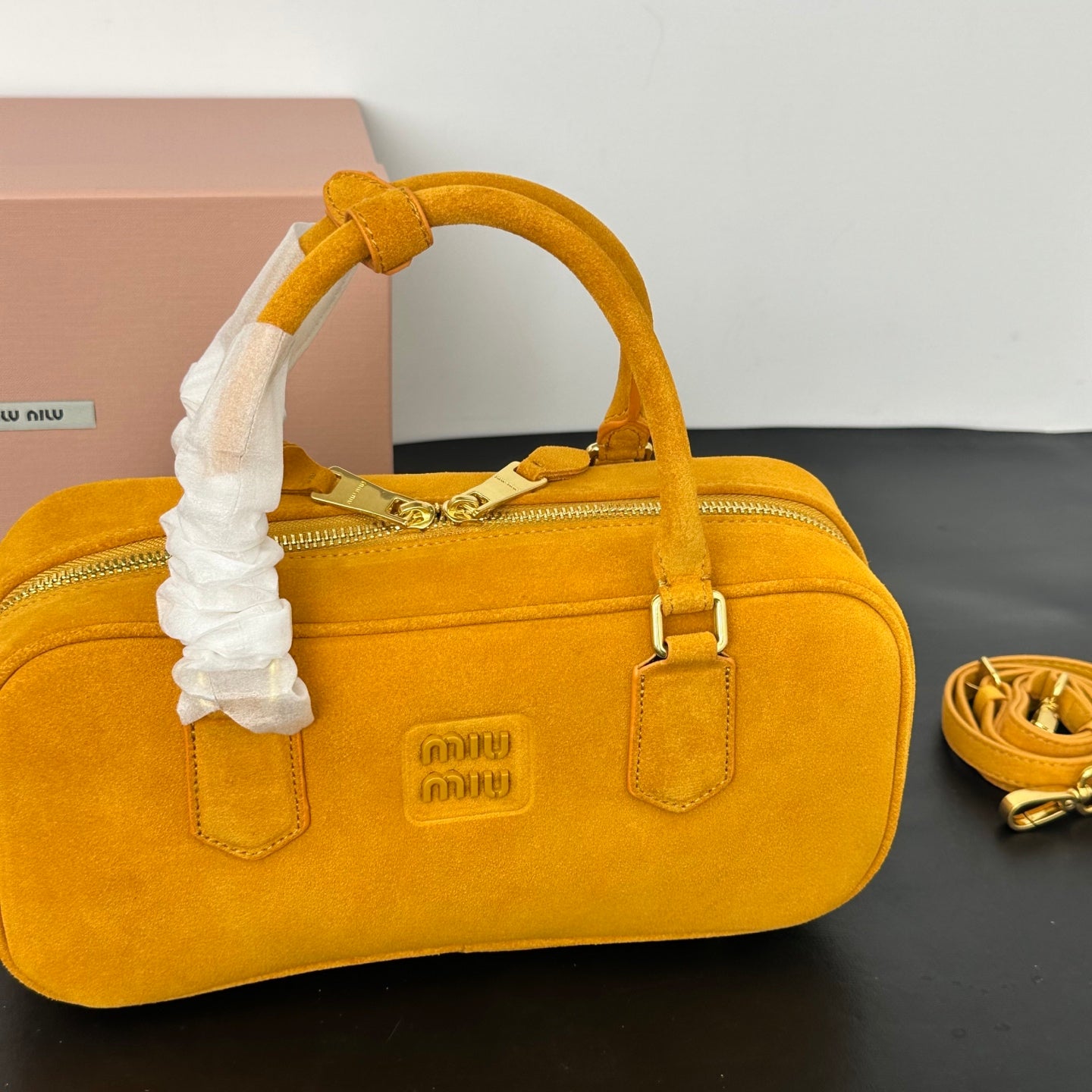 B1P46A153 Popular leather bags