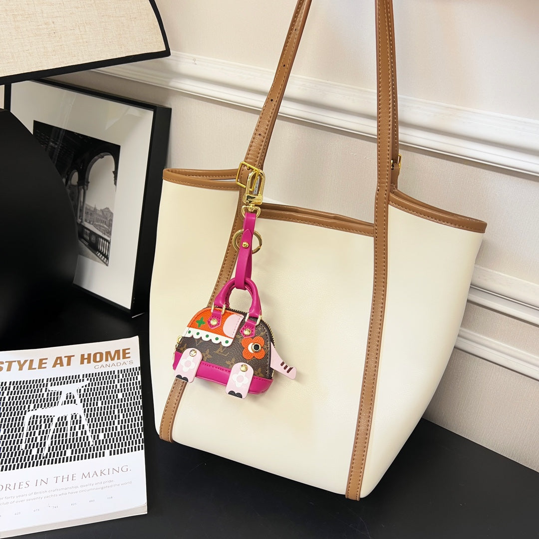 35ZE8A Popular bag 's charms accessories