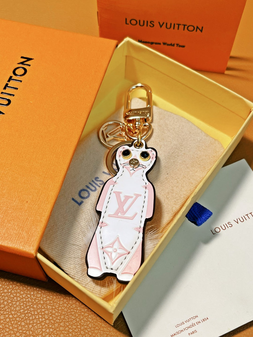 35RE18A Popular bag 's charms accessories