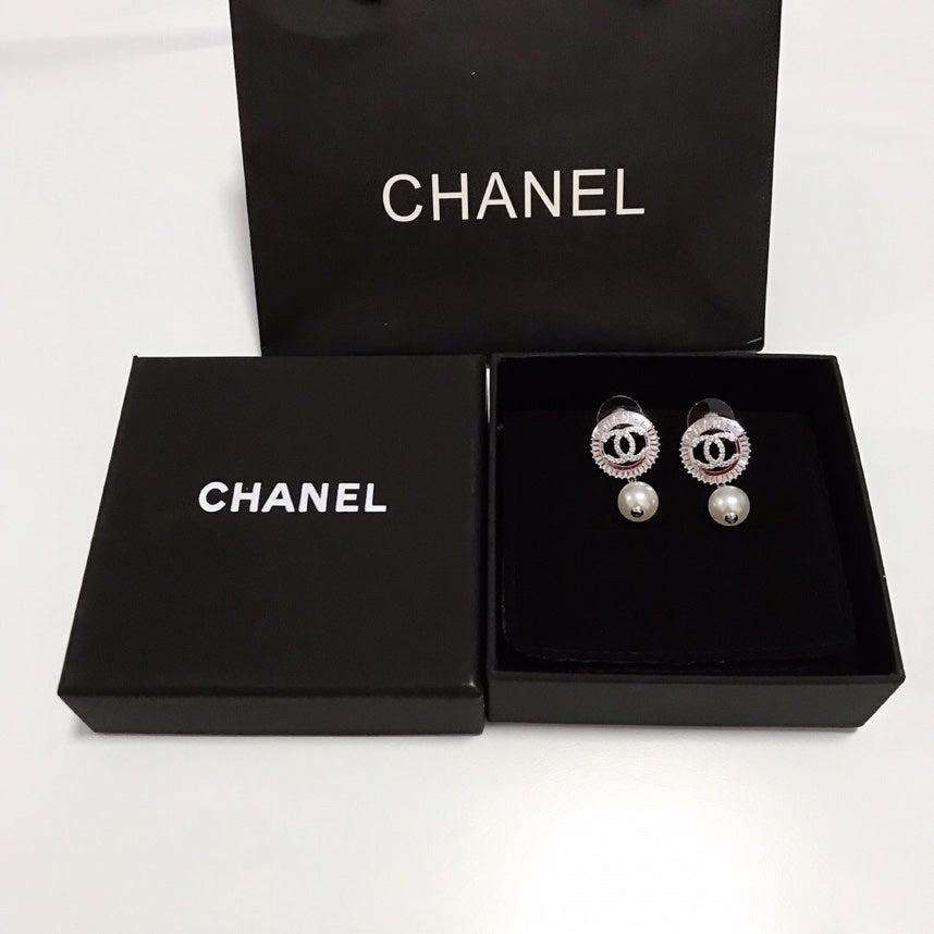 14C792E Popular Earrings