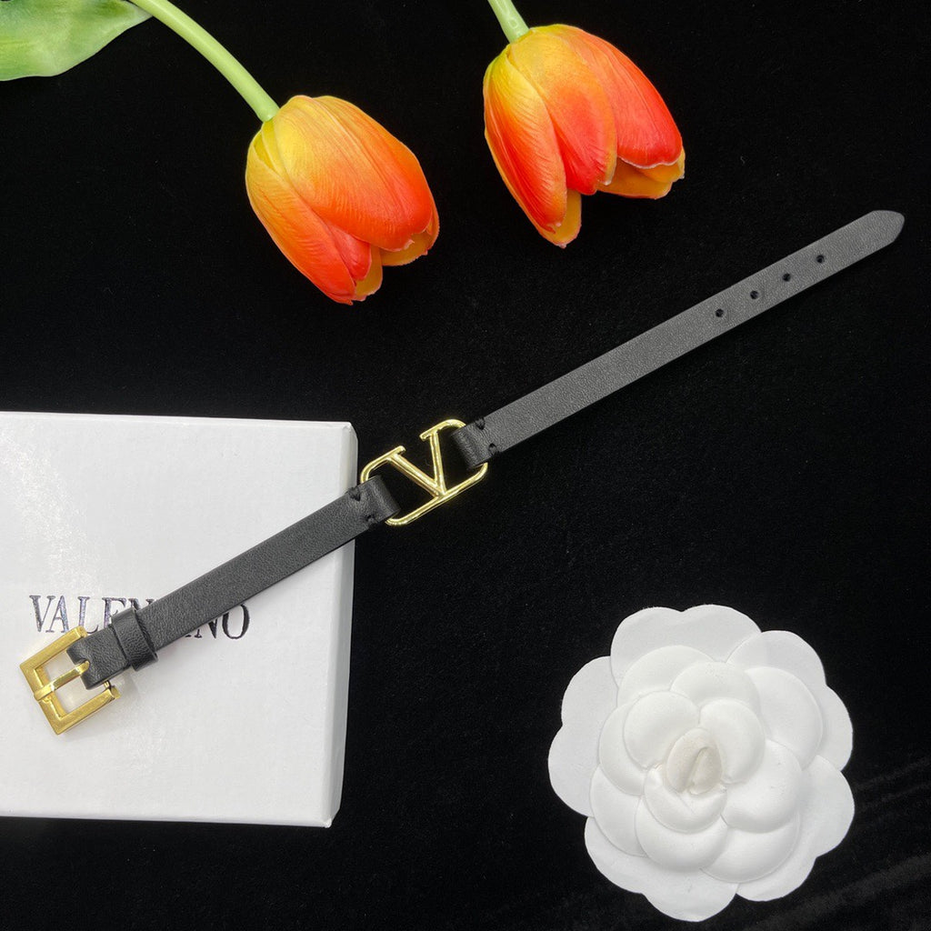 1NVL76K  Popular bracelet