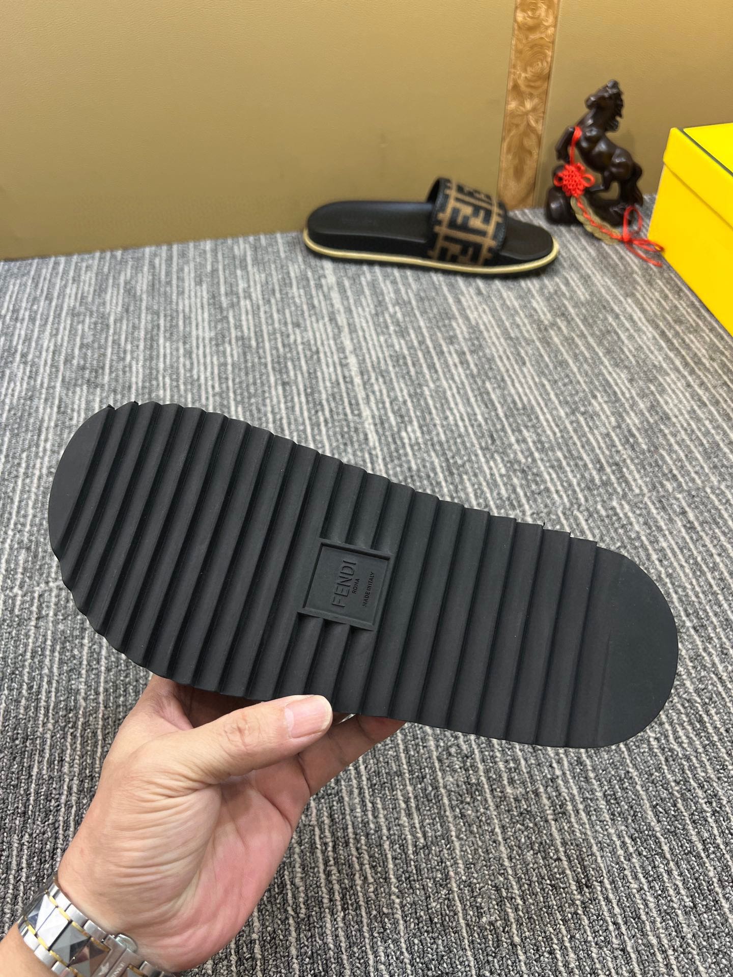 5XF105Z Popular Slippers