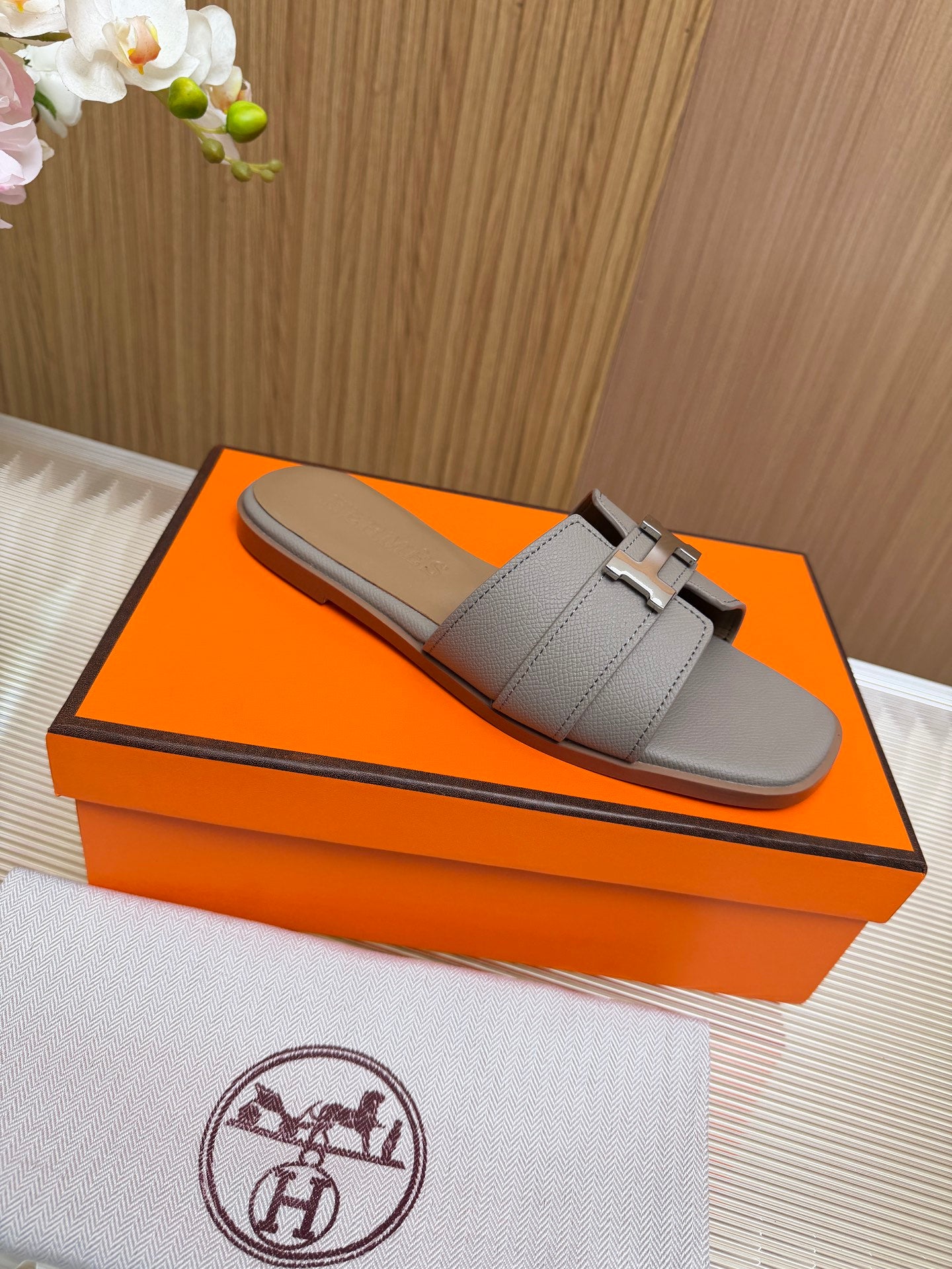 Z2X66H4 Popular high-quality leather Shoes