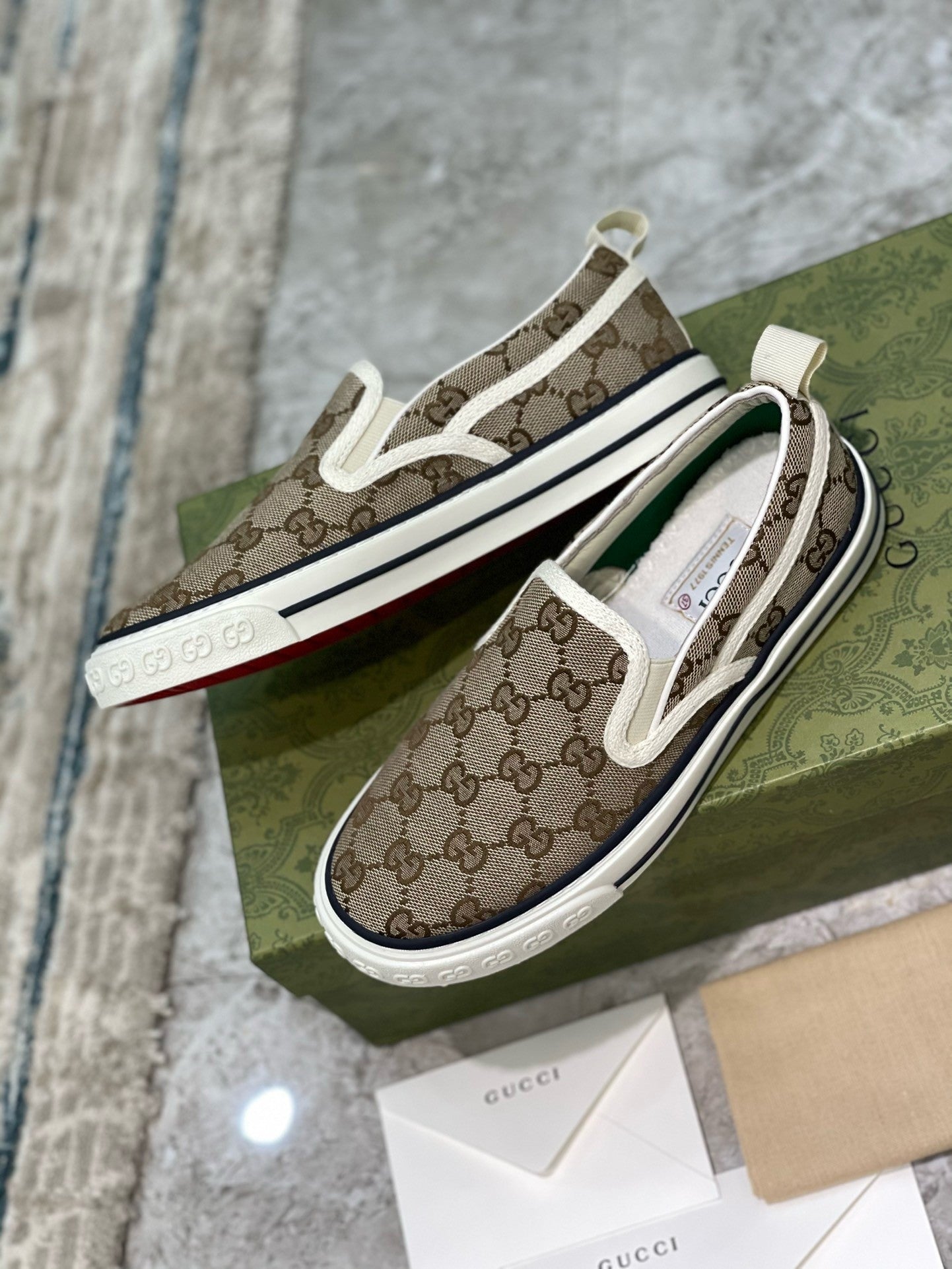 2105QB213Z Popular high-quality Shoes