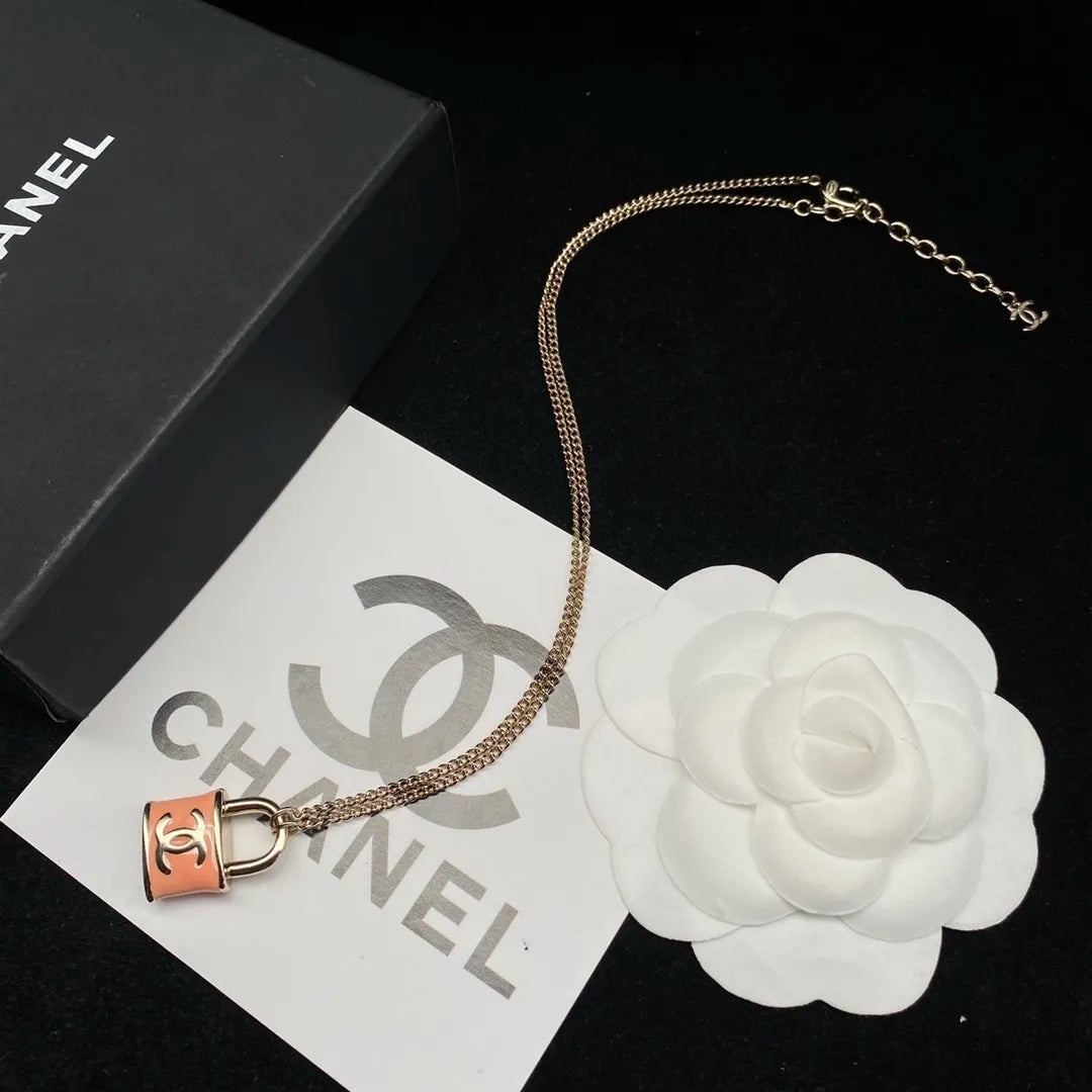15QC103X Popular Necklace