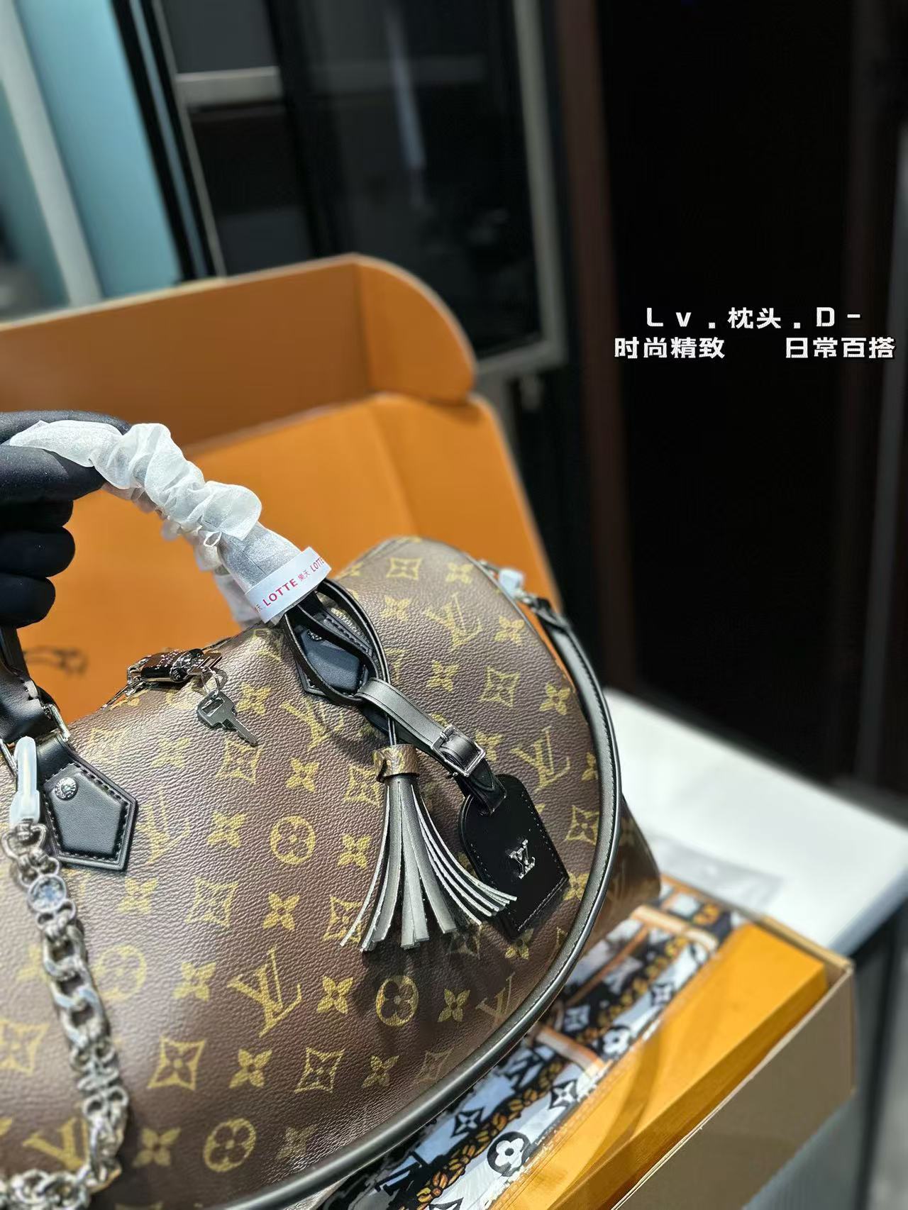 1WE22B Popular   leather bag