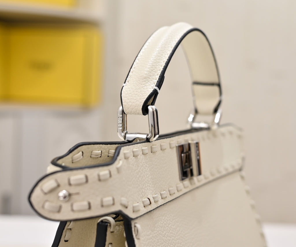 15RF137B Popular leather bag
