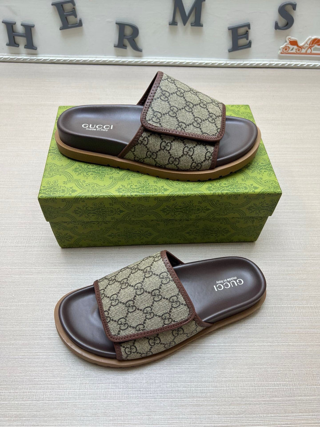 5LB231Z Popular Slippers