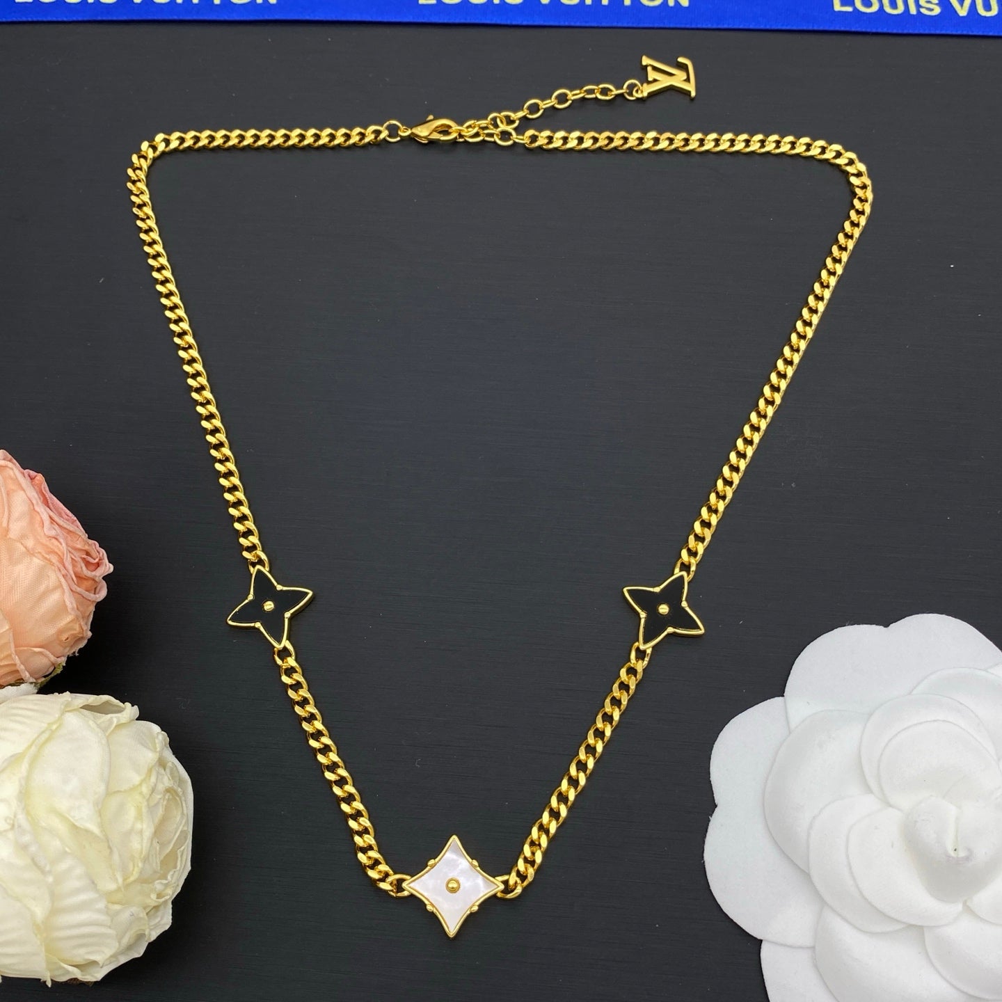 X1N46E22X  Popular  Necklaces, Bracelets