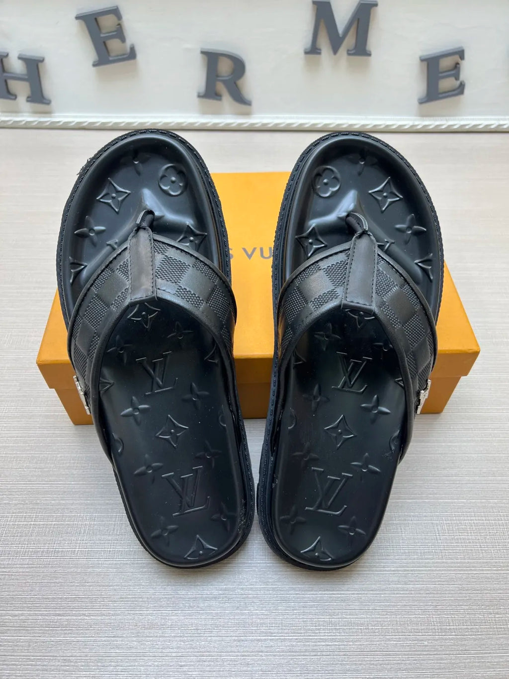 535ZE303Z Popular Slippers