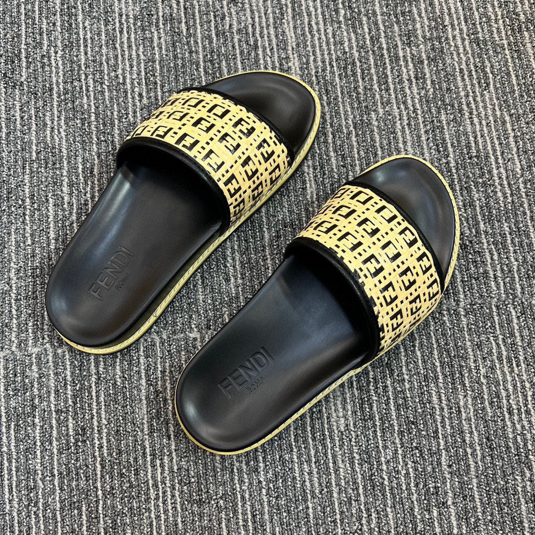 5XF104Z Popular Slippers