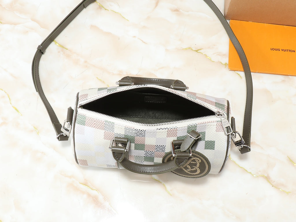 146PE35B Popular leather bag