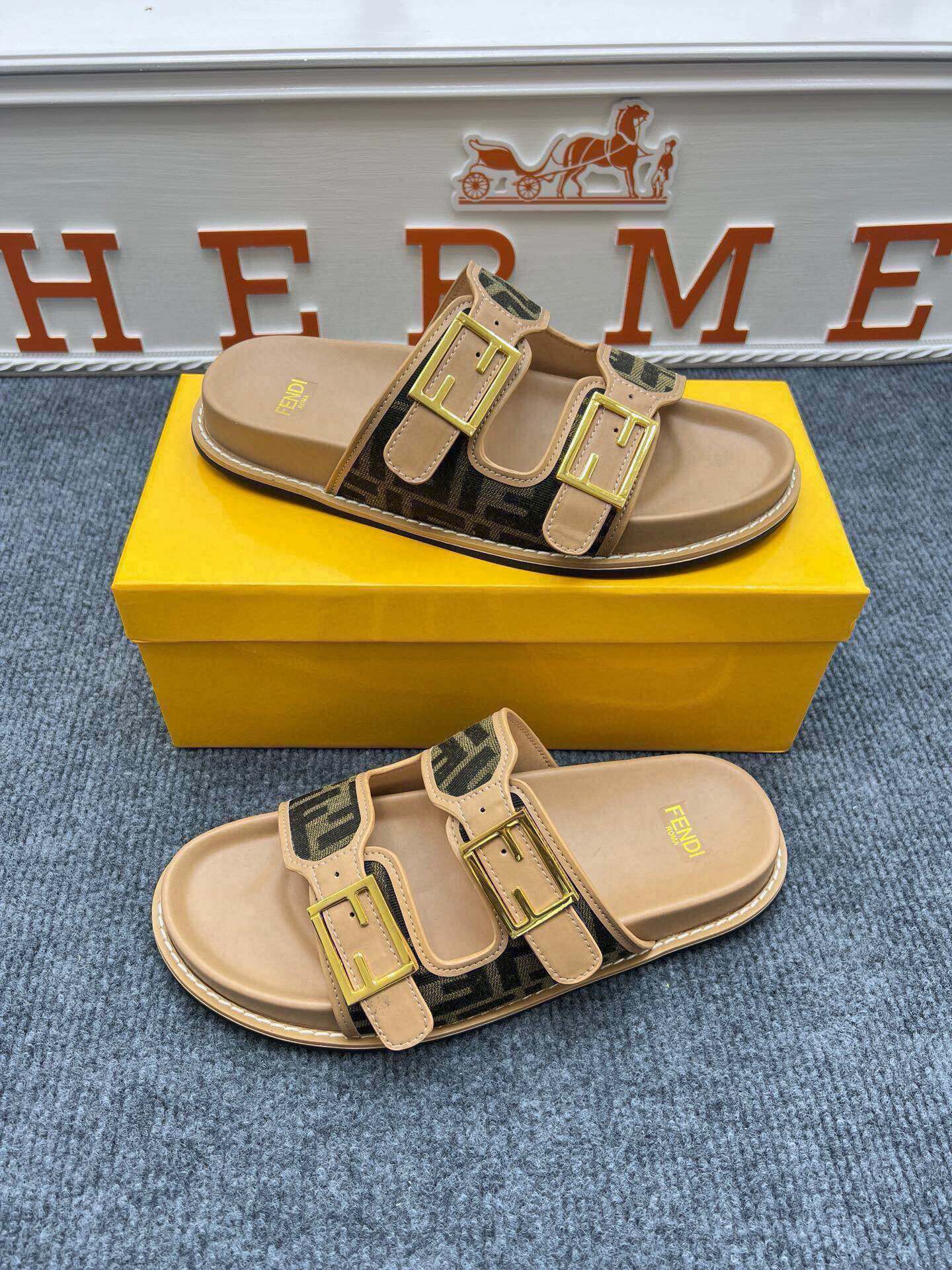 54F38Z Popular slippers