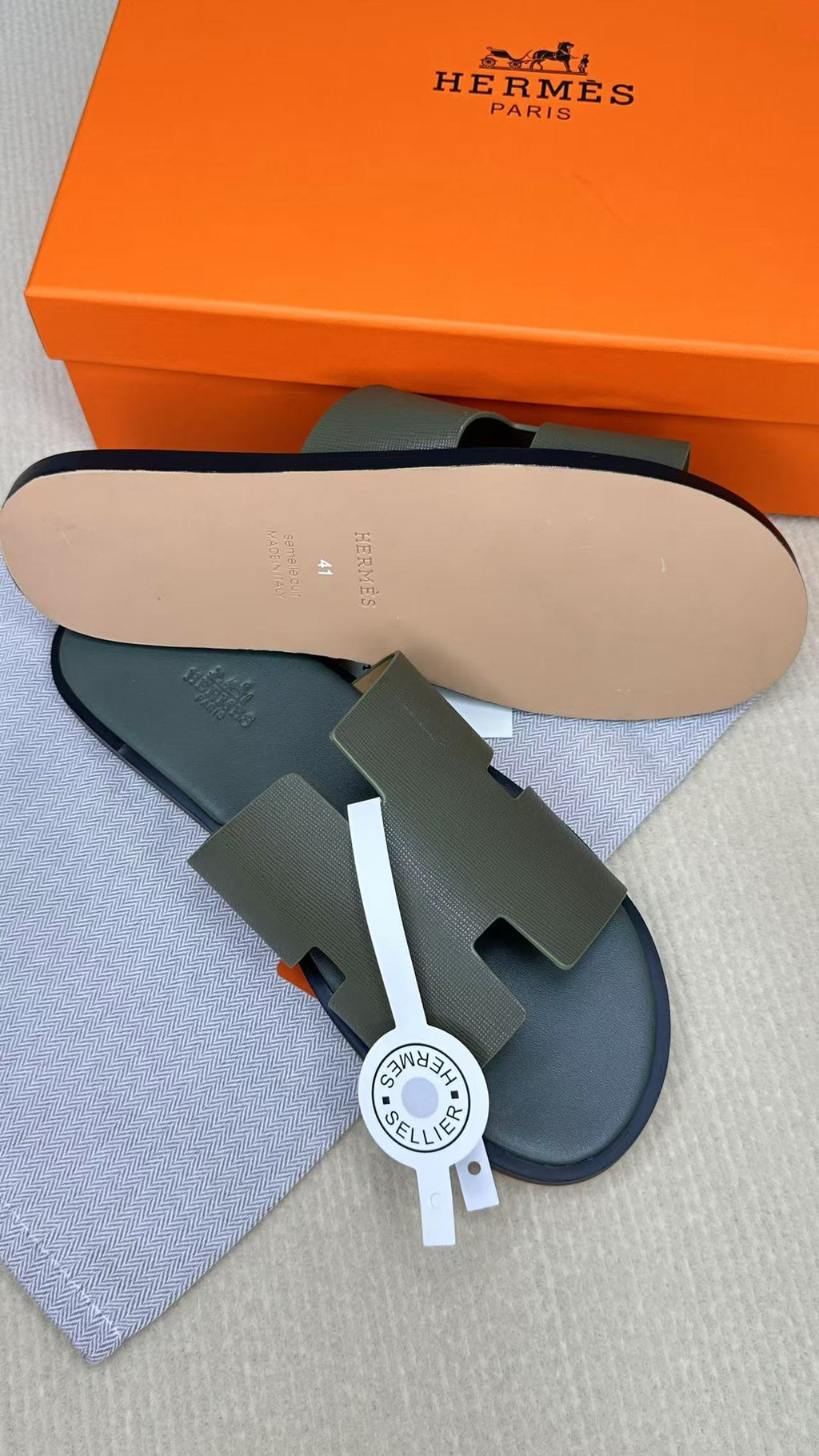 Z2X66H14 Popular high-quality leather Shoes
