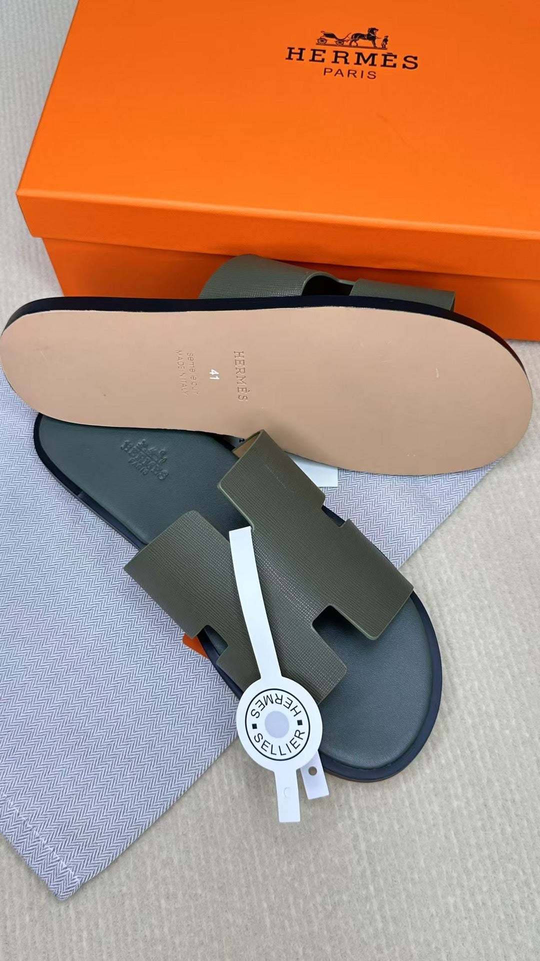 Z2X66H14 Popular high-quality leather Shoes