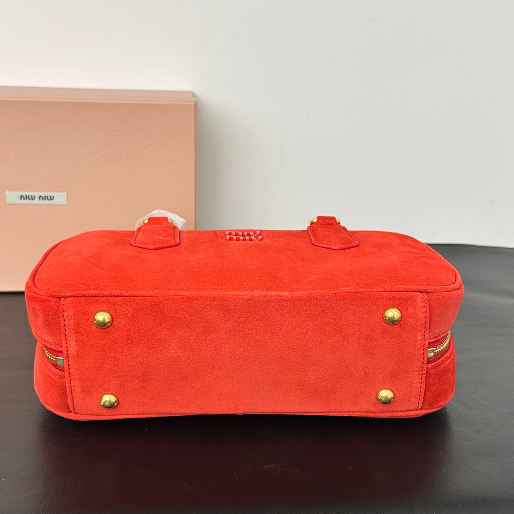 B1P46A153 Popular leather bags
