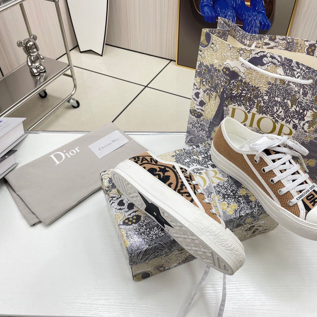 1XD66Z Popular shoes