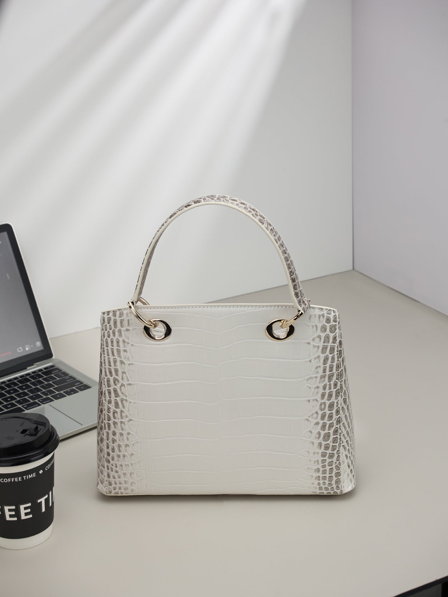 136PD90B Popular leather bag