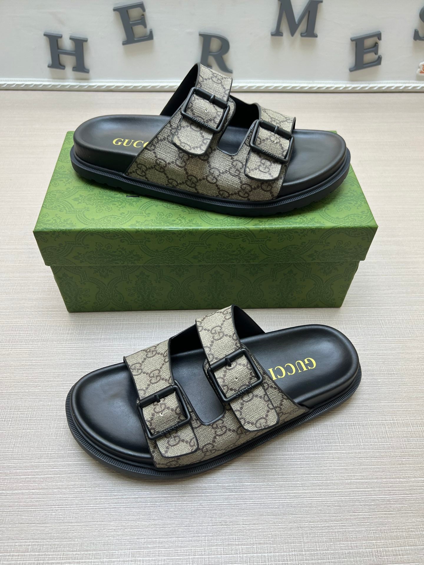 54B90Z Popular slippers