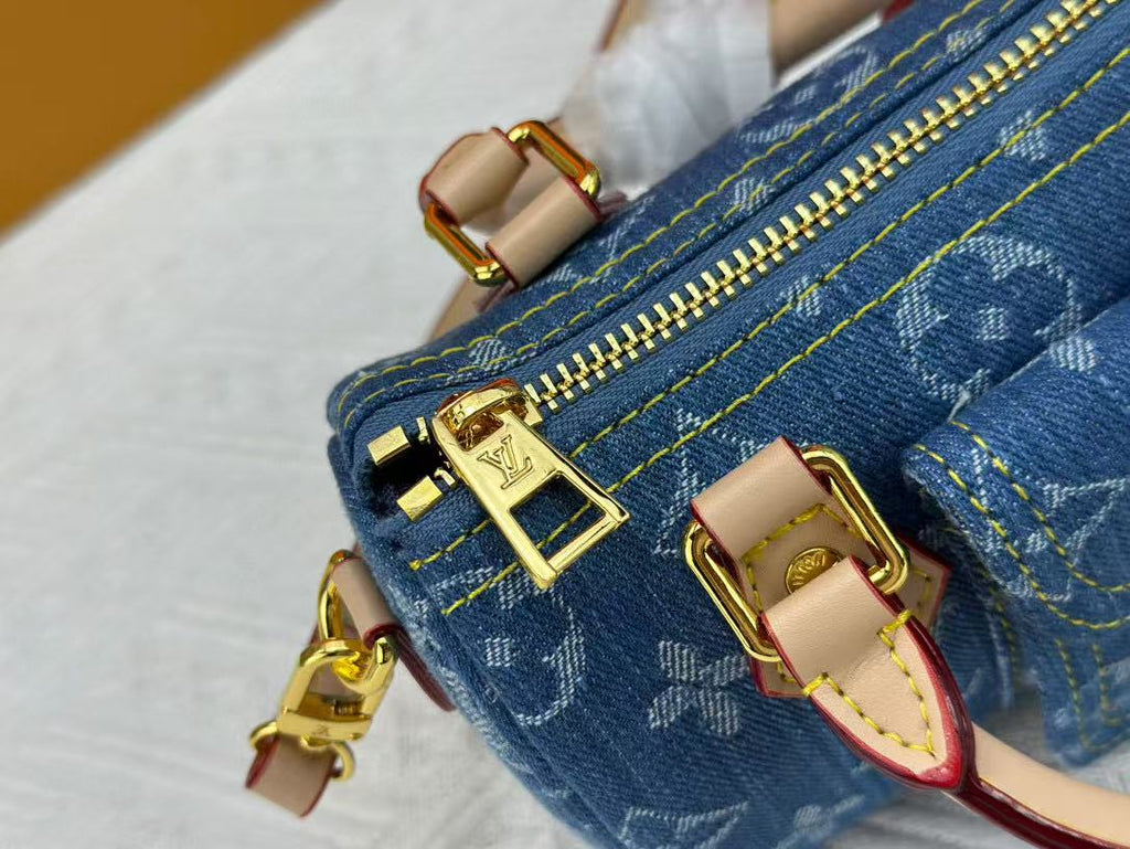 185NE22B Popular   Cowboy bag