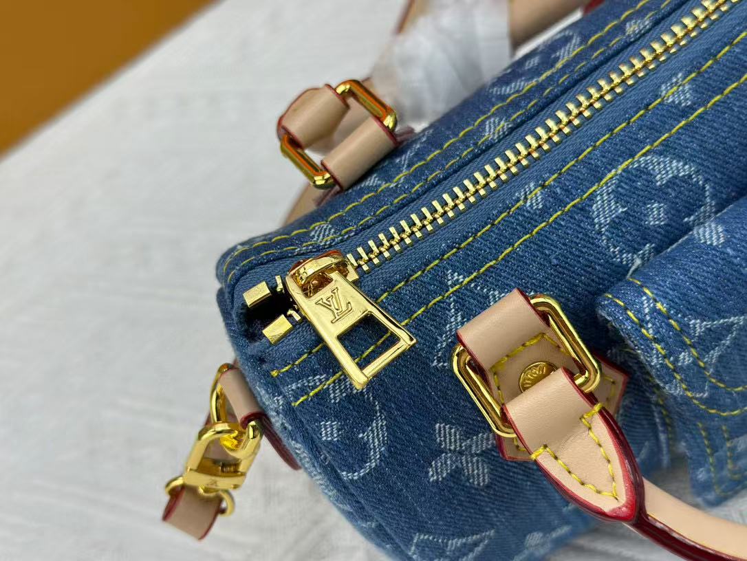 185NE22B Popular   Cowboy bag