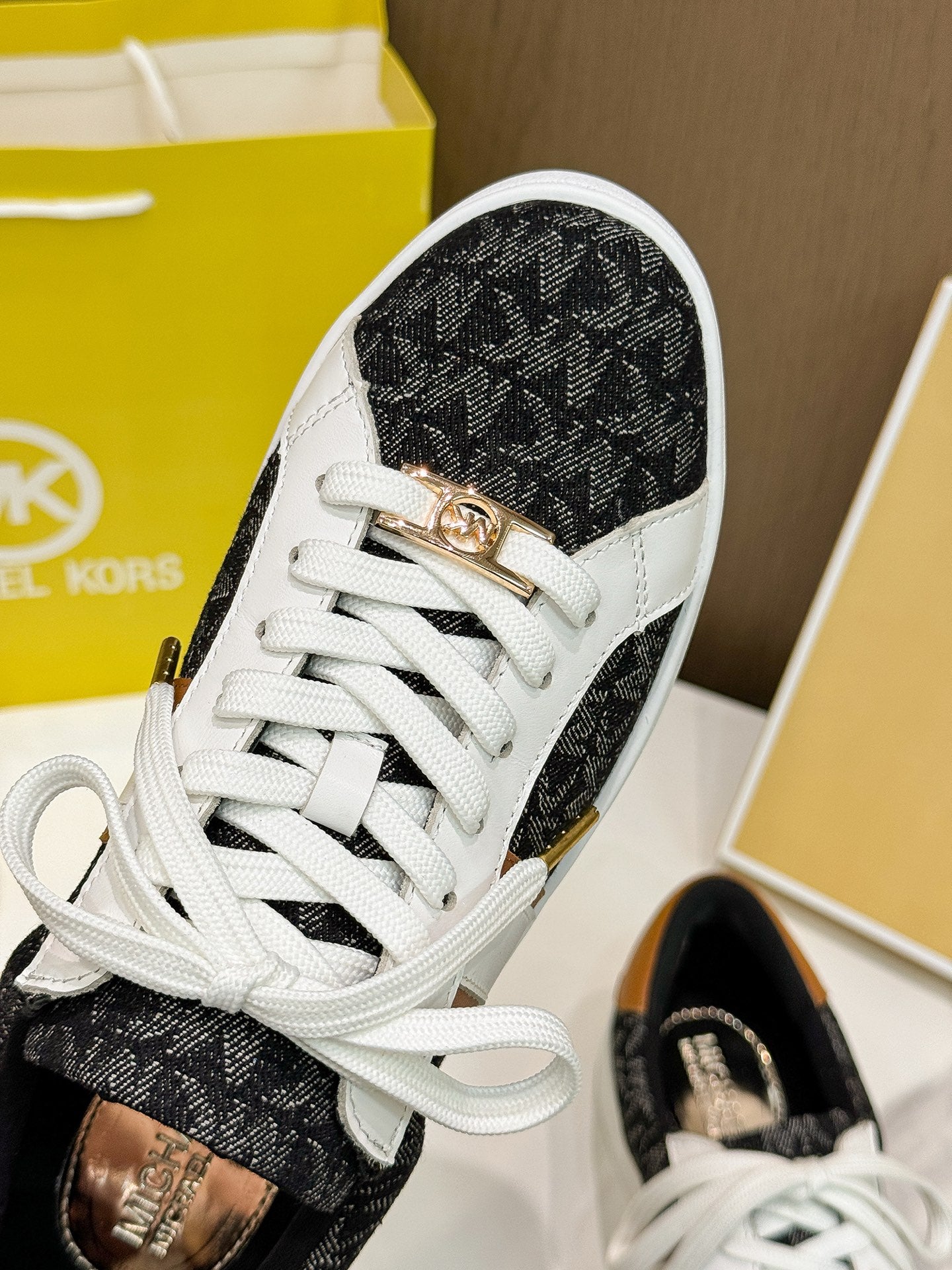 285ZA48Z Popular high-quality shoes