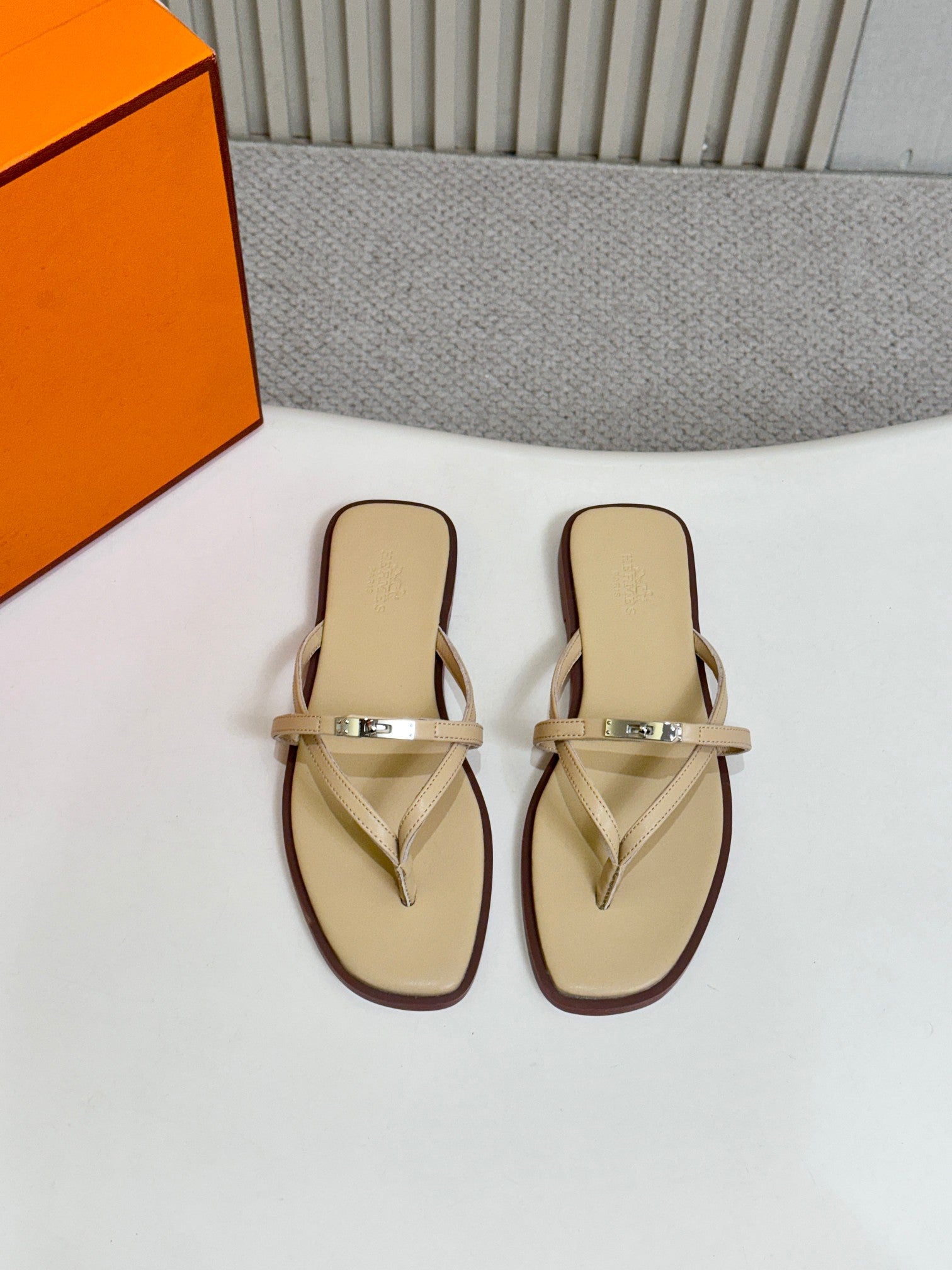 Z2X66H6 Popular high-quality leather Shoes