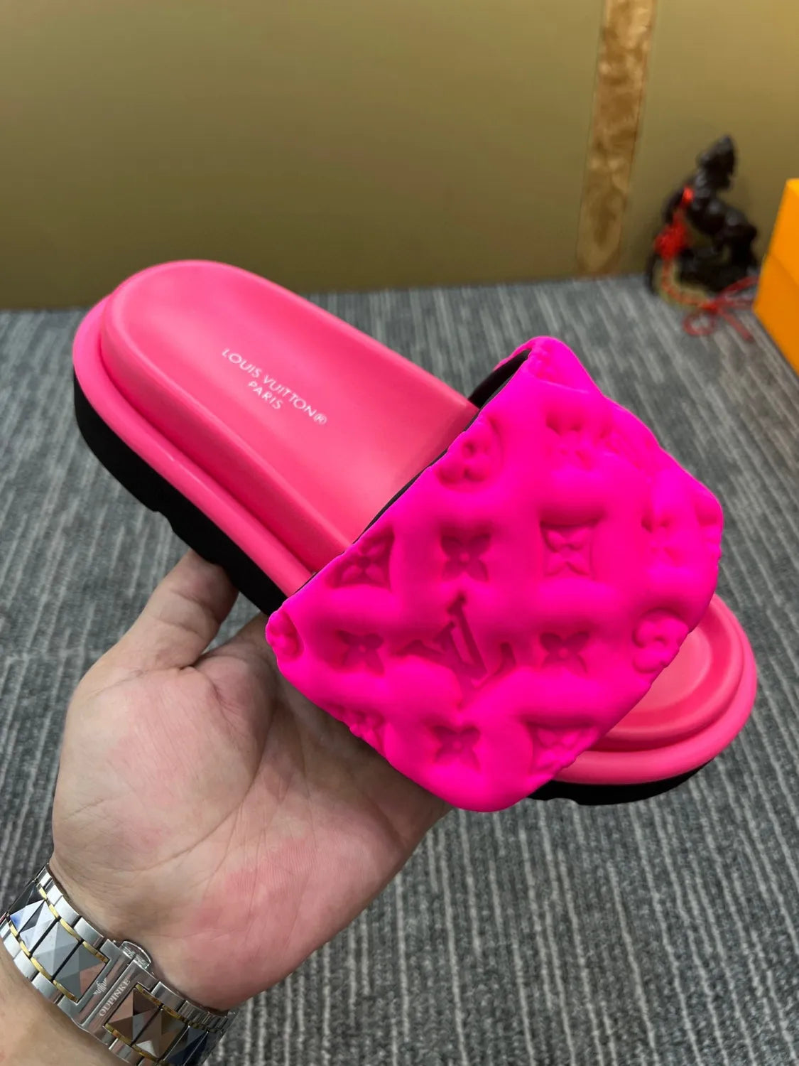 5YE116Z Popular Slippers
