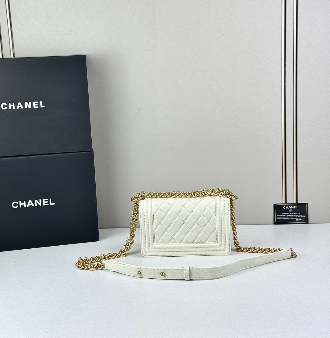 136PC17B Popular Caviar leather bag