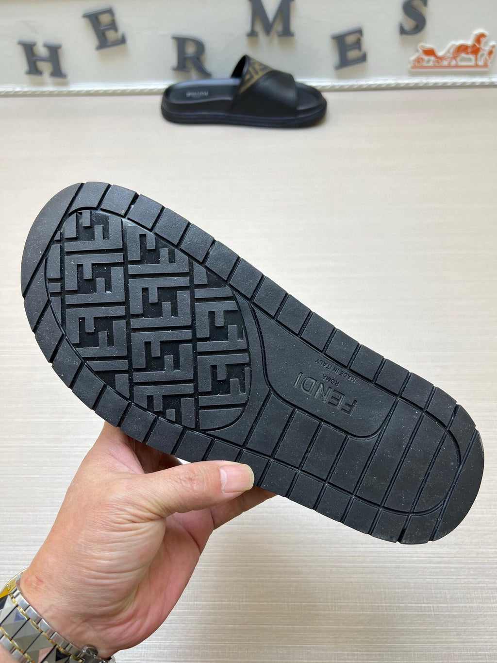 5LF223Z Popular Slippers