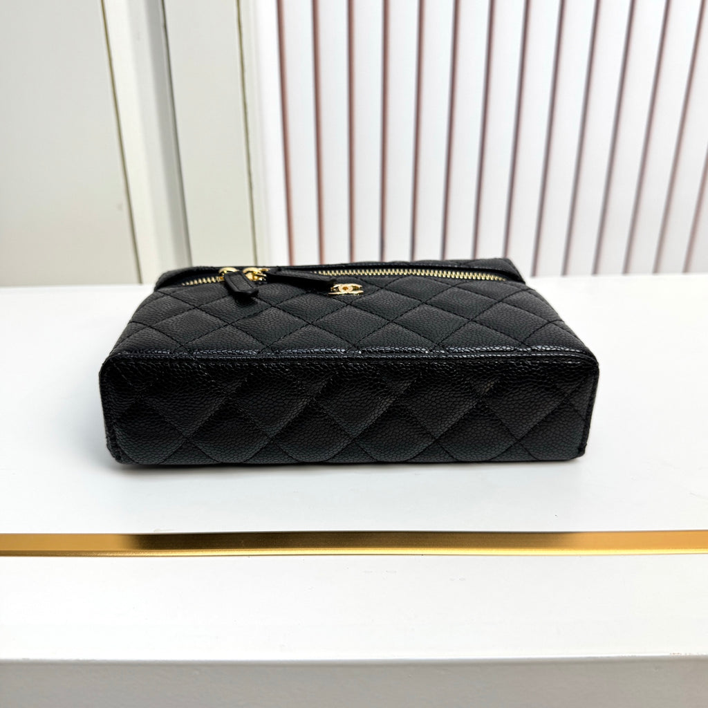 B1X66C19  Popular leather bag